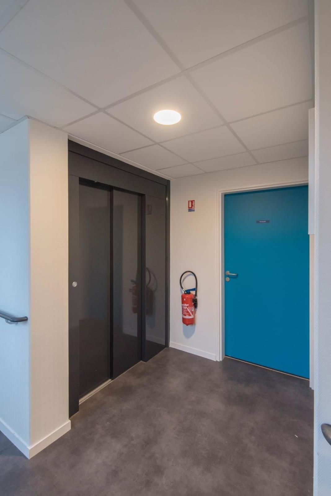 THEO - Appartement proche gare,WIFI,arrivée 24 24 Le Mans Extérieur photo