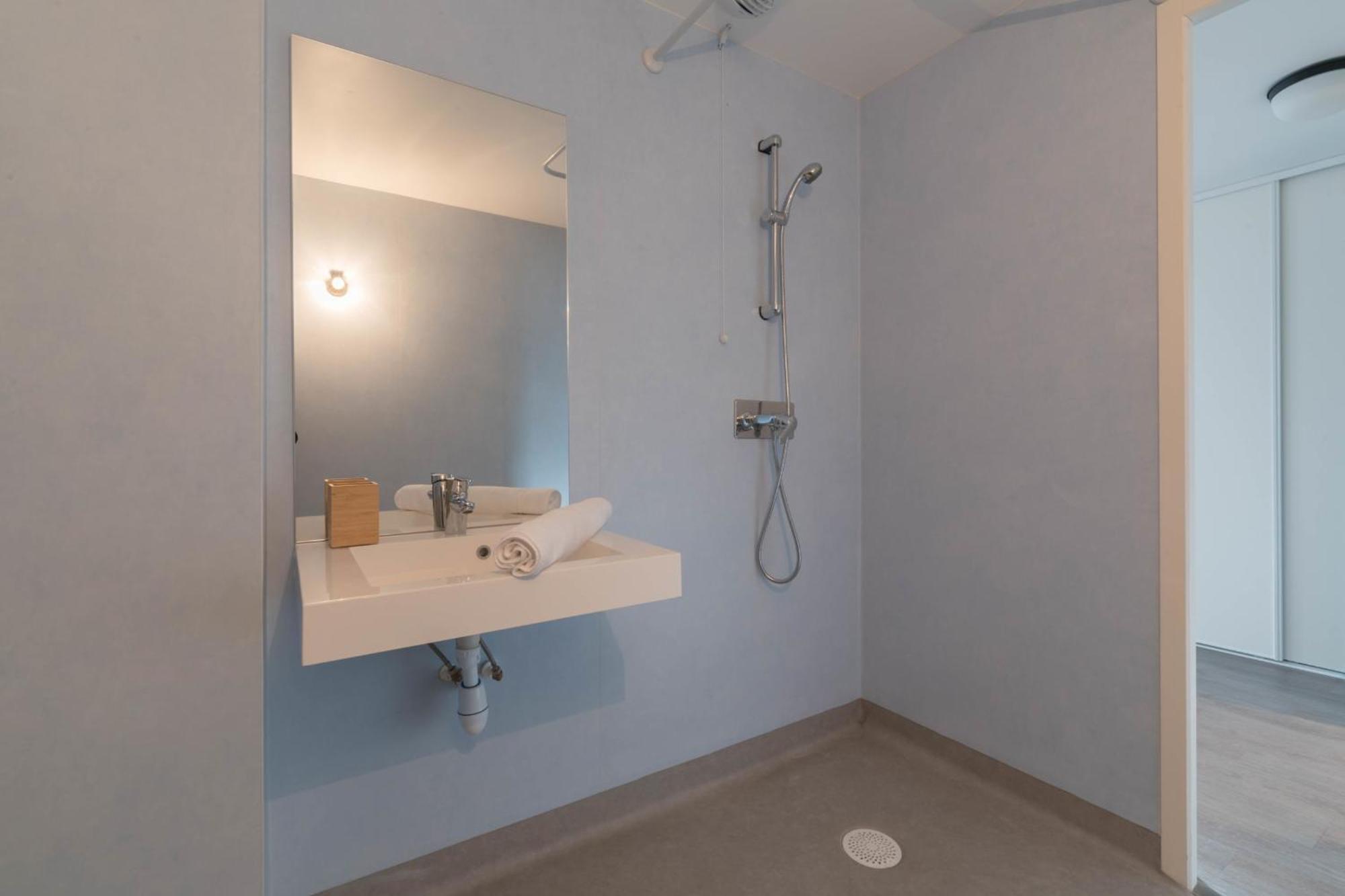THEO - Appartement proche gare,WIFI,arrivée 24 24 Le Mans Extérieur photo